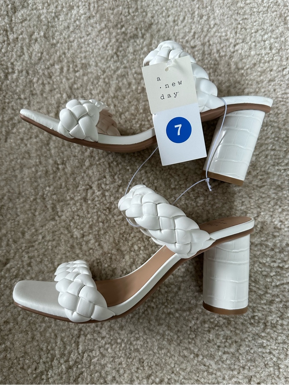 NWT White Braided Heeled Sandals - Picture 2 of 2